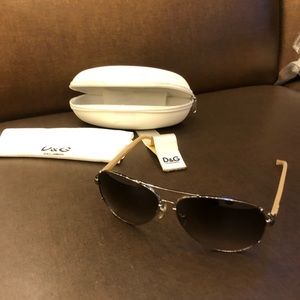 Dolce & Gabbana aviators with case and duster
